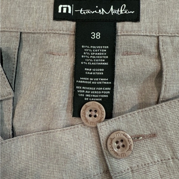 Travis Mathew Size 38 Tan Golf Shorts Polyester Blend 10 inch Inseam Light - Picture 2 of 7